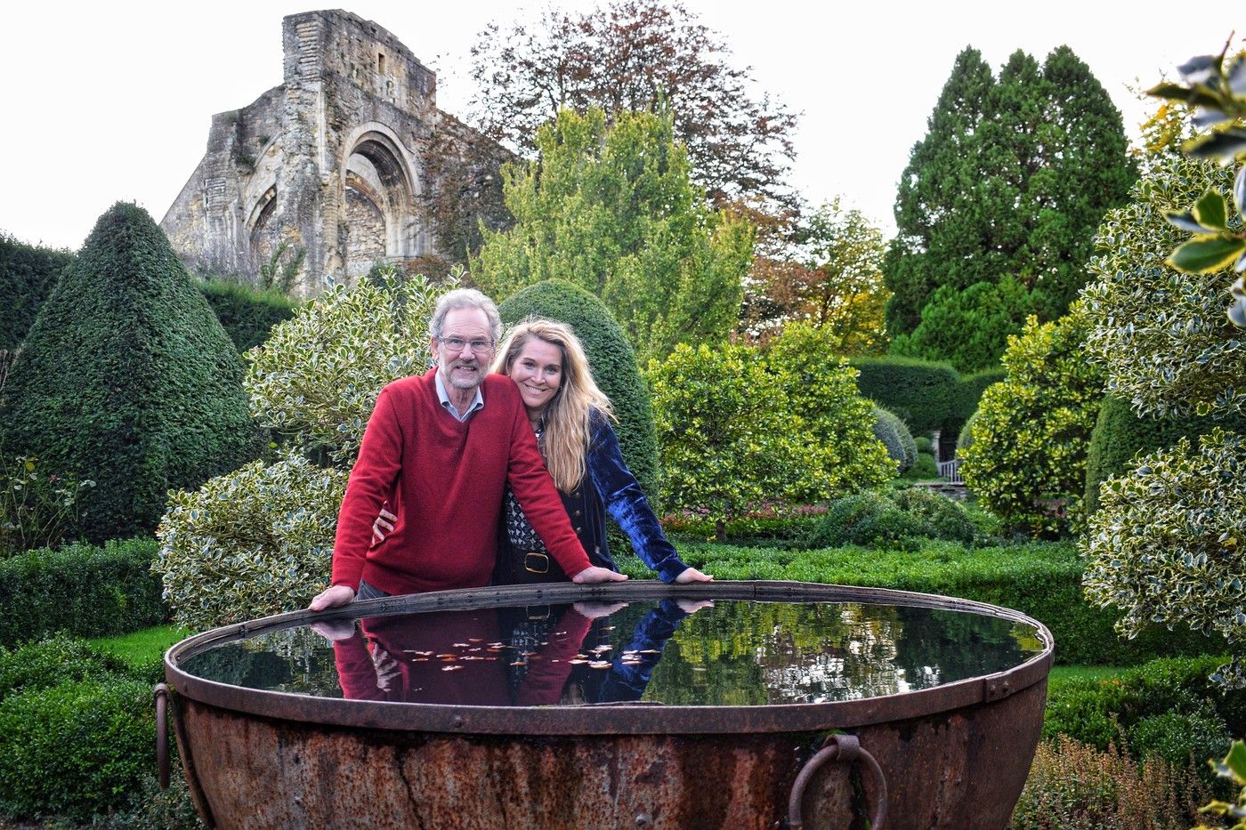 Abbey House Manor gardens in Malmesbury Re-open with Ticket Proceeds to Town Charities 